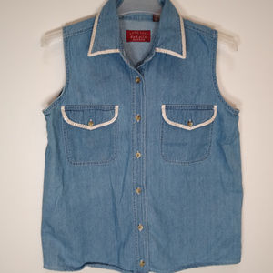 Chambray button up sleeveless shirt w/ satin trim